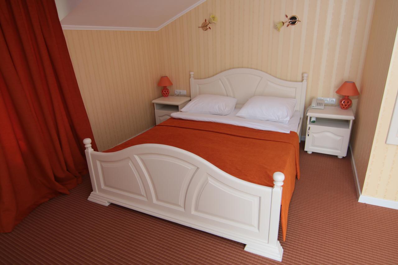 Chervona Kalina Hotel Kiev Luaran gambar