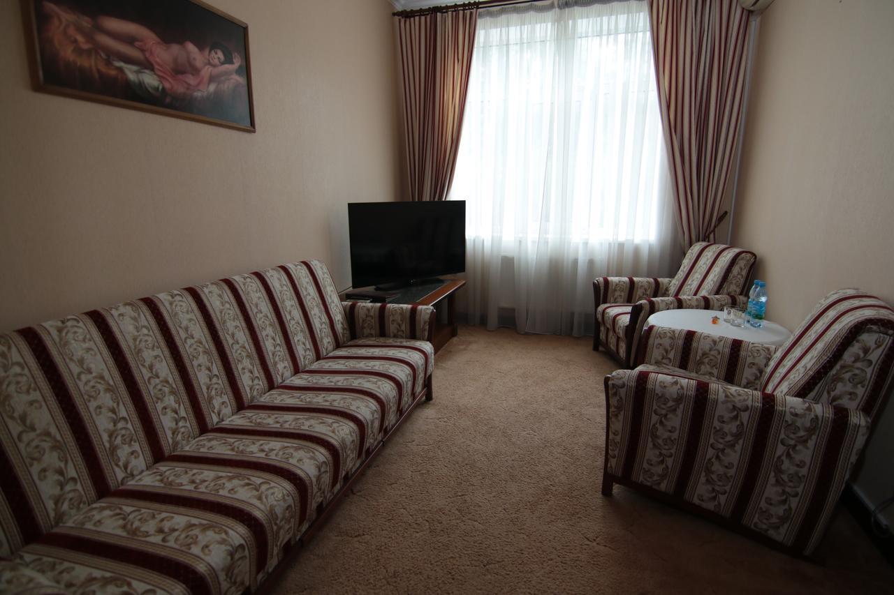 Chervona Kalina Hotel Kiev Luaran gambar
